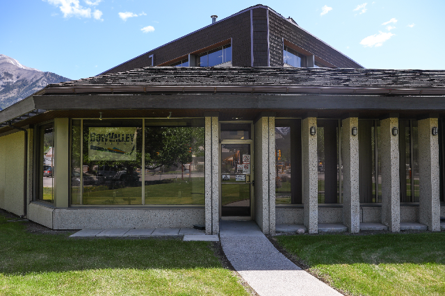 Menelusuri Pendidikan Unggulan: 13 Universitas Terbaik Banff